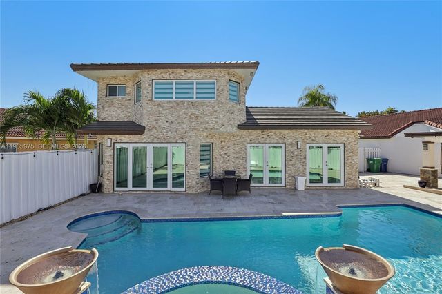 6173 NW 181st Terr Cir N, Hialeah, FL 33015