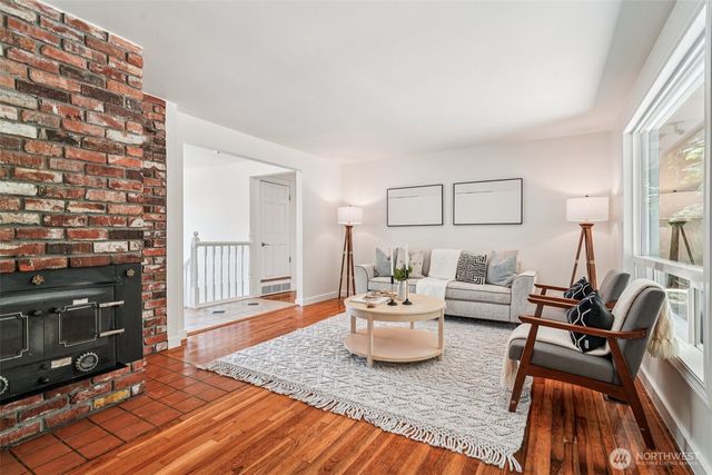 17841 4th Avenue NW, Shoreline, WA 98177