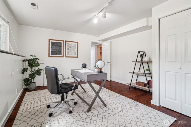 17841 4th Avenue NW, Shoreline, WA 98177