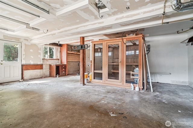 17841 4th Avenue NW, Shoreline, WA 98177