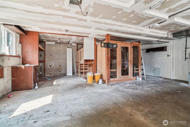 17841 4th Avenue NW, Shoreline, WA 98177