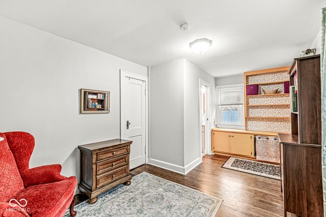 950 N Hawthorne Lane, Indianapolis, IN 46219