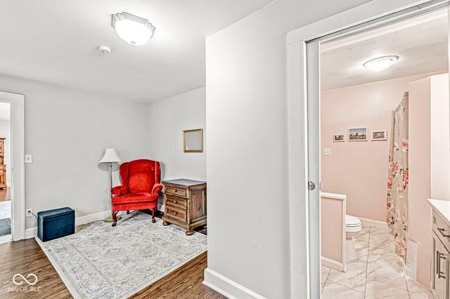 950 N Hawthorne Lane, Indianapolis, IN 46219