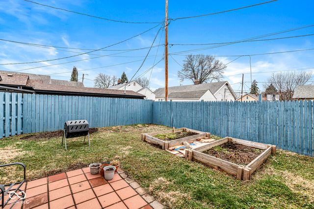 950 N Hawthorne Lane, Indianapolis, IN 46219