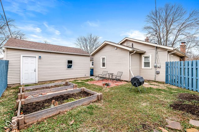 950 N Hawthorne Lane, Indianapolis, IN 46219