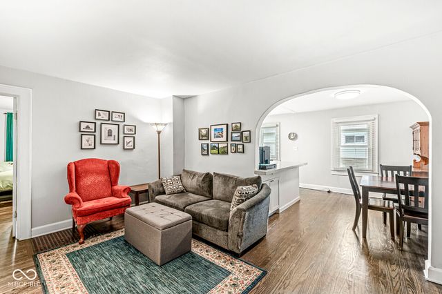 950 N Hawthorne Lane, Indianapolis, IN 46219