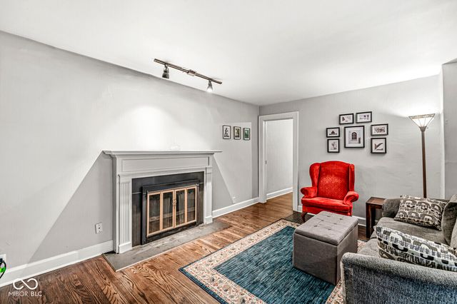 950 N Hawthorne Lane, Indianapolis, IN 46219