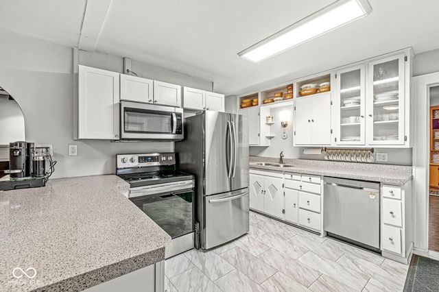 950 N Hawthorne Lane, Indianapolis, IN 46219