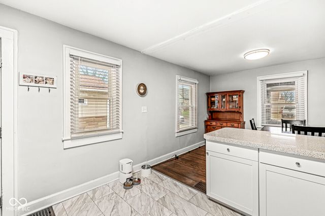 950 N Hawthorne Lane, Indianapolis, IN 46219