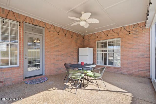 203 Fairway Trace Drive, Hernando, MS 38632