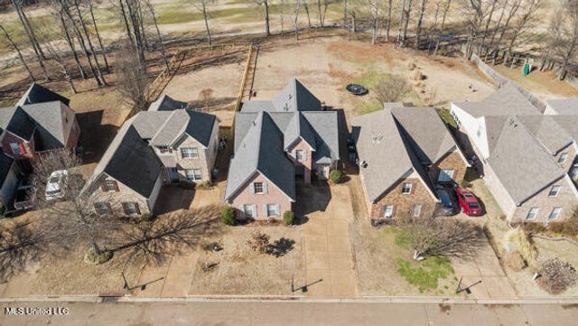 203 Fairway Trace Drive, Hernando, MS 38632