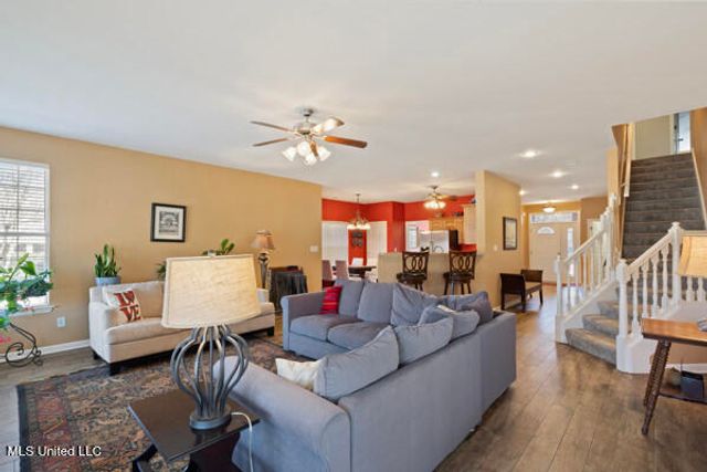 203 Fairway Trace Drive, Hernando, MS 38632