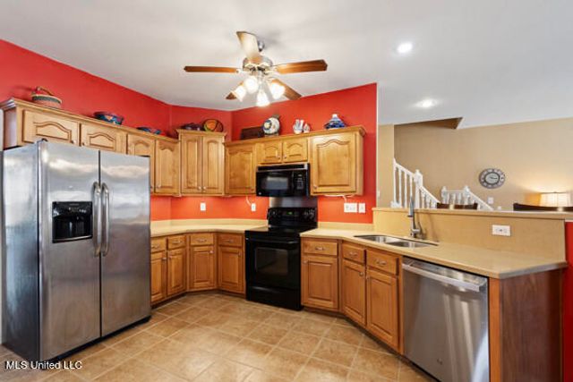 203 Fairway Trace Drive, Hernando, MS 38632