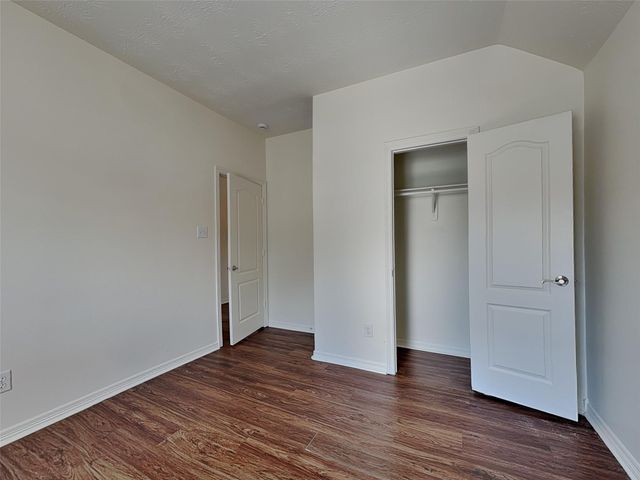 30622 N Sulphur Creek Drive, Magnolia, TX 77355