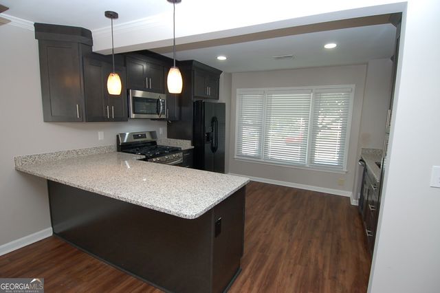 223 Triple Oaks Drive, Tucker, GA 30084