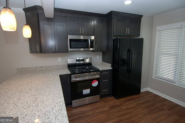 223 Triple Oaks Drive, Tucker, GA 30084