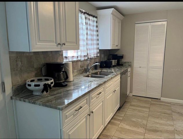 2317 W BRISTOL AVENUE, Tampa, FL 33609