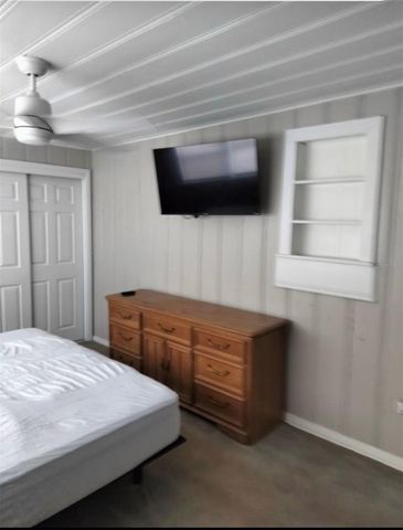 2317 W BRISTOL AVENUE, Tampa, FL 33609