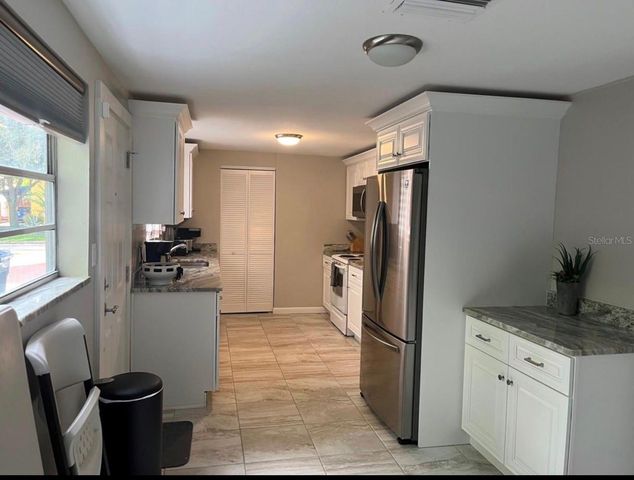 2317 W BRISTOL AVENUE, Tampa, FL 33609