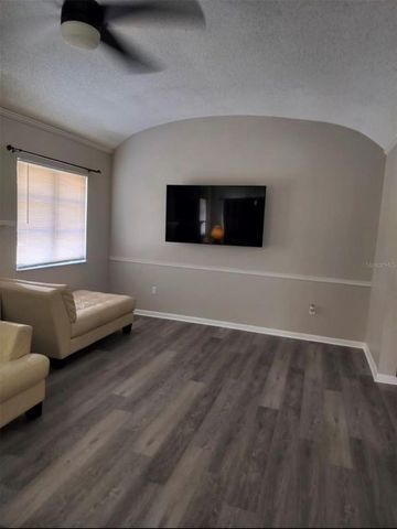 2317 W BRISTOL AVENUE, Tampa, FL 33609