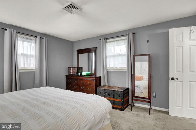 100 N FAIRVILLE AVE, Harrisburg, PA 17112