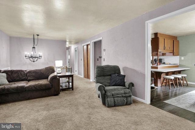 100 N FAIRVILLE AVE, Harrisburg, PA 17112
