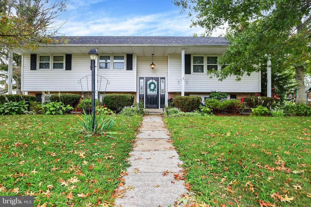 100 N FAIRVILLE AVE, Harrisburg, PA 17112