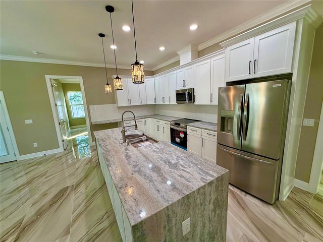 8511 N NEWPORT AVENUE, Tampa, FL 33604