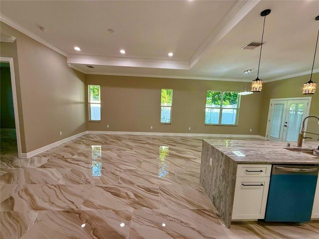 8511 N NEWPORT AVENUE, Tampa, FL 33604