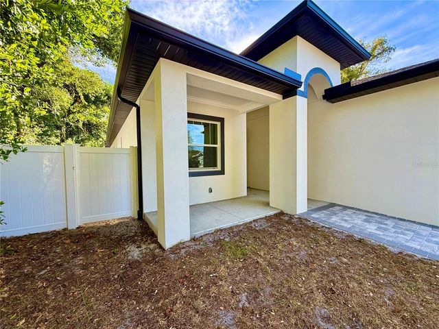 8511 N NEWPORT AVENUE, Tampa, FL 33604