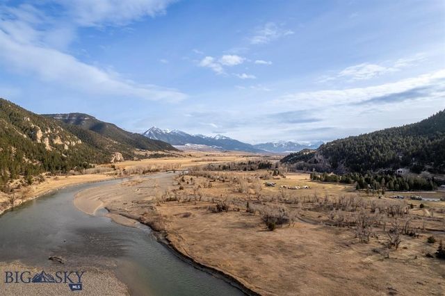 5042 US Highway 89 S, Livingston, MT 59047