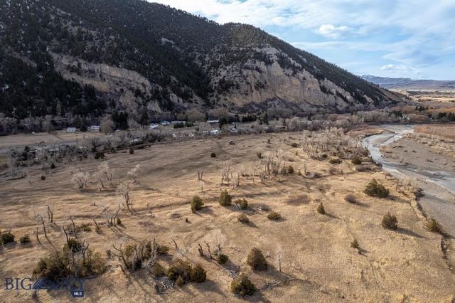 5042 US Highway 89 S, Livingston, MT 59047