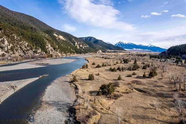 5042 US Highway 89 S, Livingston, MT 59047