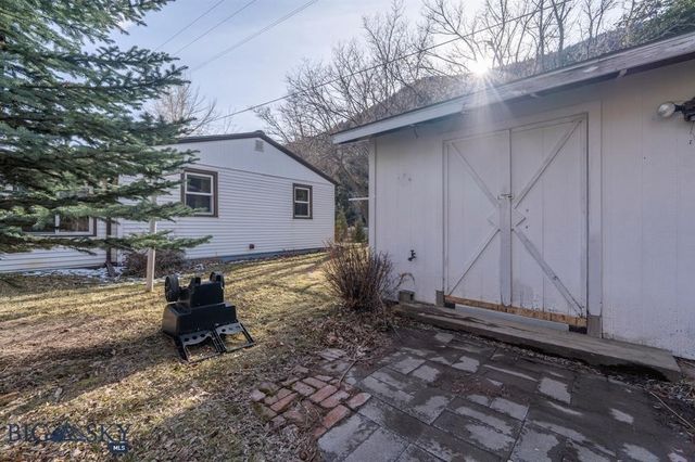 5042 US Highway 89 S, Livingston, MT 59047