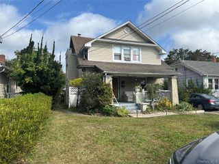 39 Robert Street, Patchogue, NY 11772