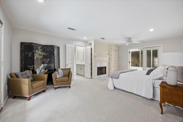 306 Gessner Road, Bunker Hill Village, TX 77024