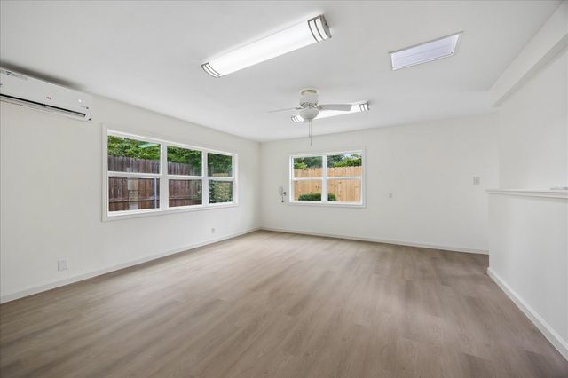 306 Gessner Road, Bunker Hill Village, TX 77024