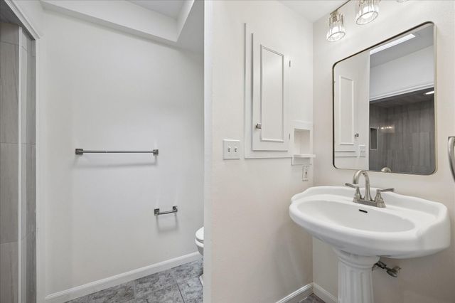 306 Gessner Road, Bunker Hill Village, TX 77024