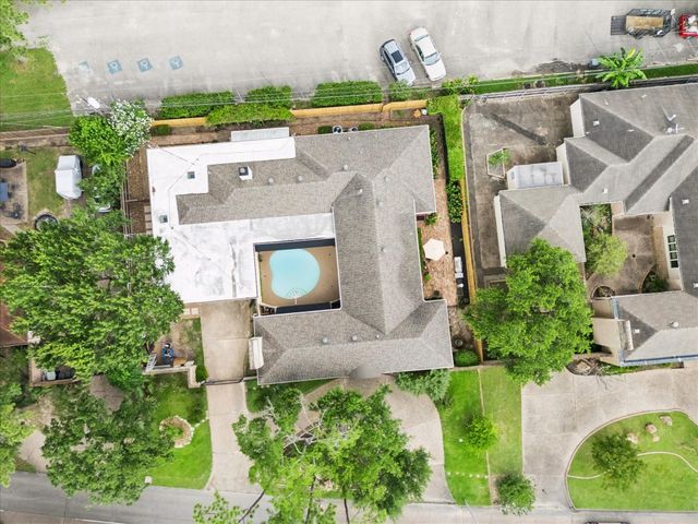 306 Gessner Road, Bunker Hill Village, TX 77024