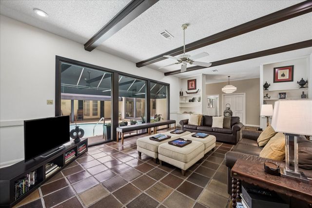 306 Gessner Road, Bunker Hill Village, TX 77024