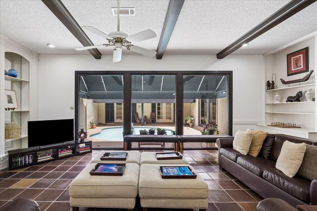 306 Gessner Road, Bunker Hill Village, TX 77024