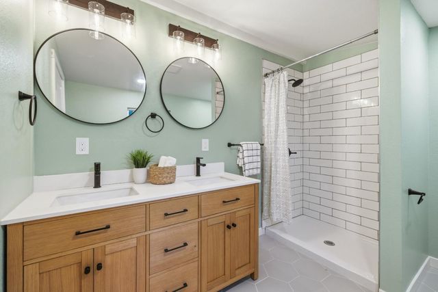 831 Hillcrest Drive, Felton, CA 95018