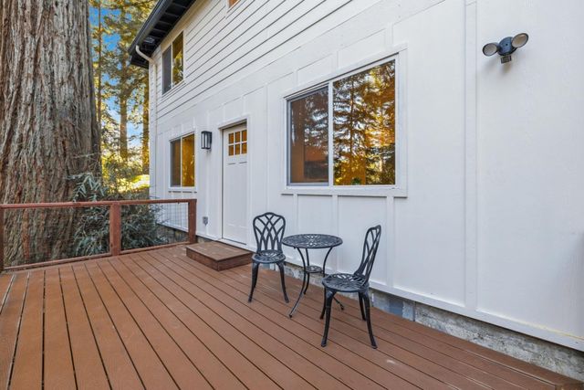 831 Hillcrest Drive, Felton, CA 95018