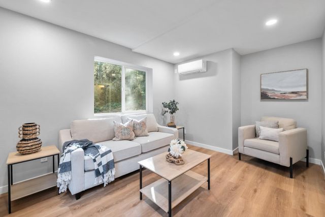 831 Hillcrest Drive, Felton, CA 95018