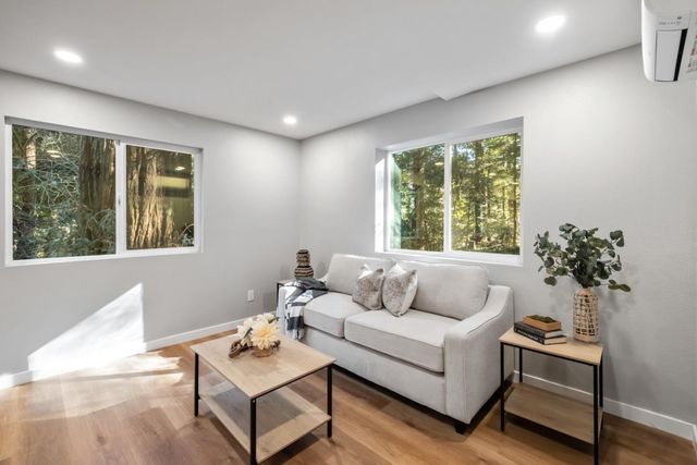 831 Hillcrest Drive, Felton, CA 95018