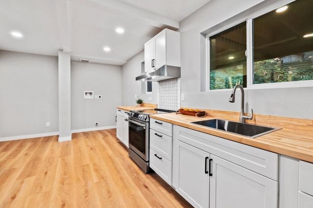 831 Hillcrest Drive, Felton, CA 95018