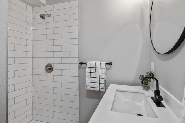 831 Hillcrest Drive, Felton, CA 95018