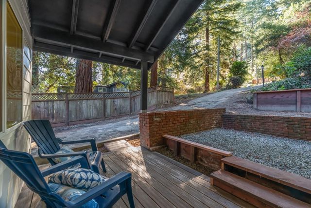 831 Hillcrest Drive, Felton, CA 95018