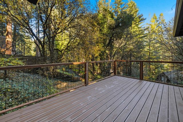 831 Hillcrest Drive, Felton, CA 95018