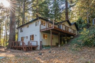 831 Hillcrest Drive, Felton, CA 95018